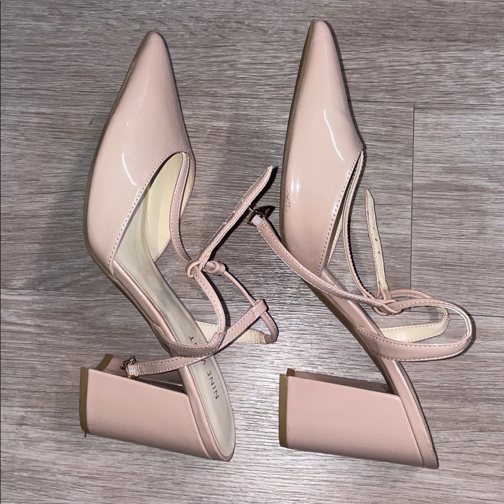 Nine West Barely Nude Patent T Bar Heels size 9.5 - Picture 7 of 9